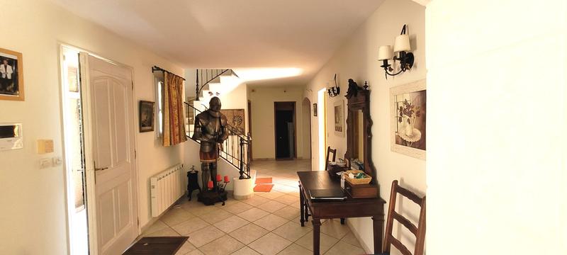 Villa - 240 m² - 7 pièces