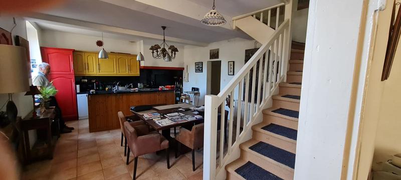 Maison - 1 m² - 6 pièces