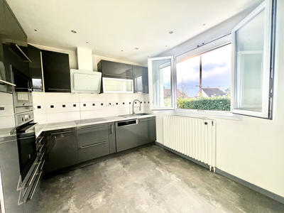 Maison - 144 m² - 6 pièces