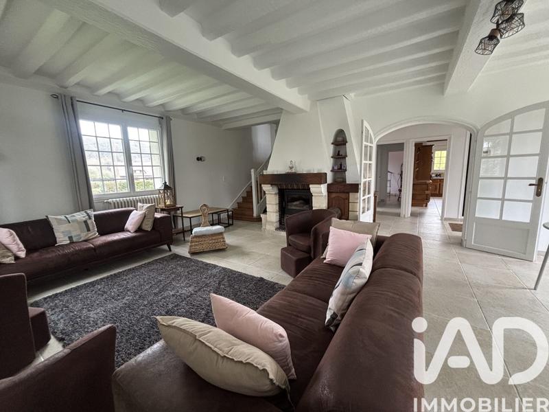 Maison - 338 m² - 11 pièces