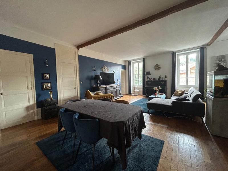 Appartement - 136 m² - 4 pièces