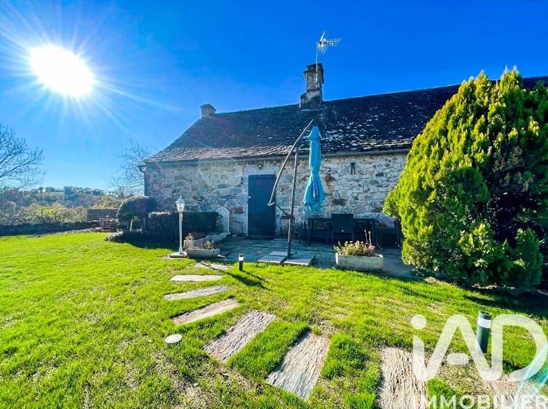 Maison - 596 m² - 18 pièces