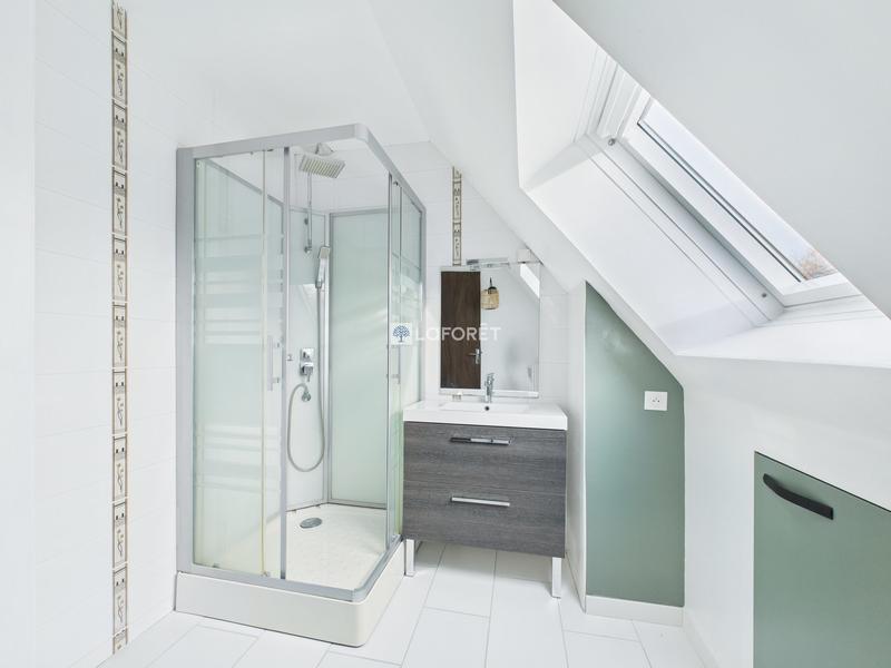 Maison - 122 m² - 7 pièces