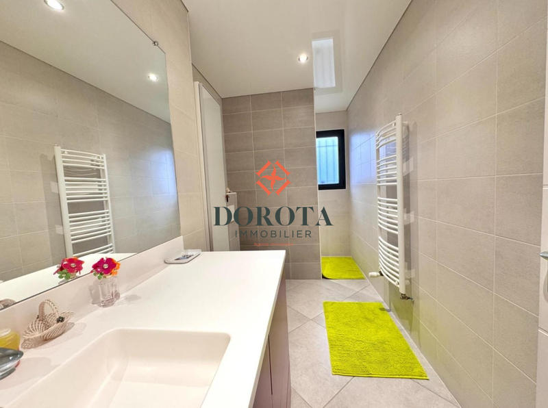 Maison contemporaine - 148 m² - 6 pièces