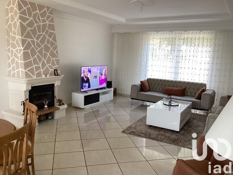 Maison - 182 m² - 10 pièces