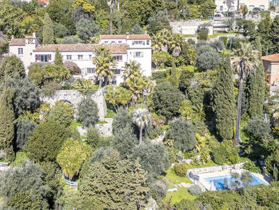 Maison - 322 m² - 10 pièces