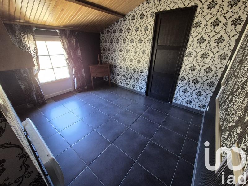 Maison - 210 m² - 8 pièces