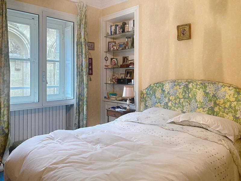 Appartement - 180 m² - 6 pièces