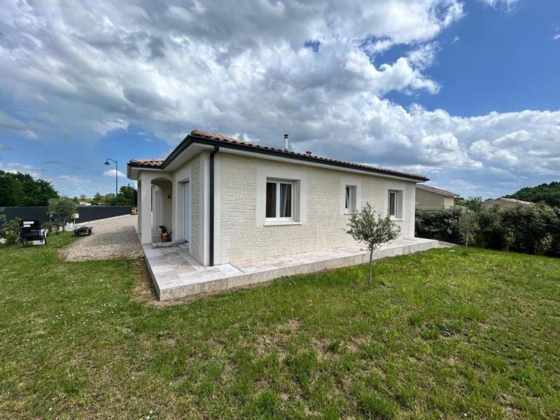 Maison - 102 m² - 4 pièces