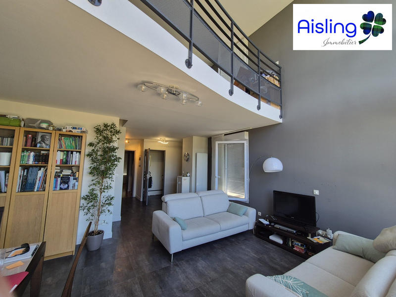 Appartement - 110 m² - 5 pièces