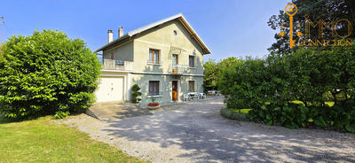 Maison - 180 m² - 5 pièces