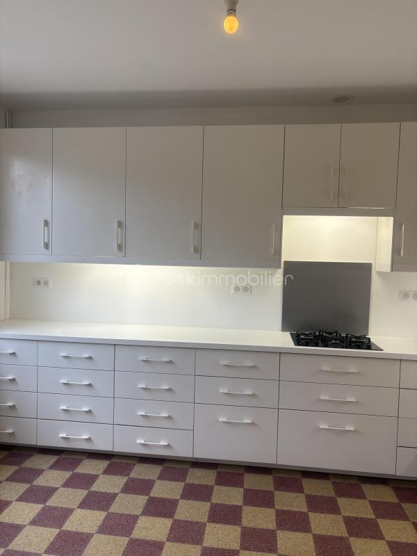 Maison traditionnelle - 140 m² - 5 pièces