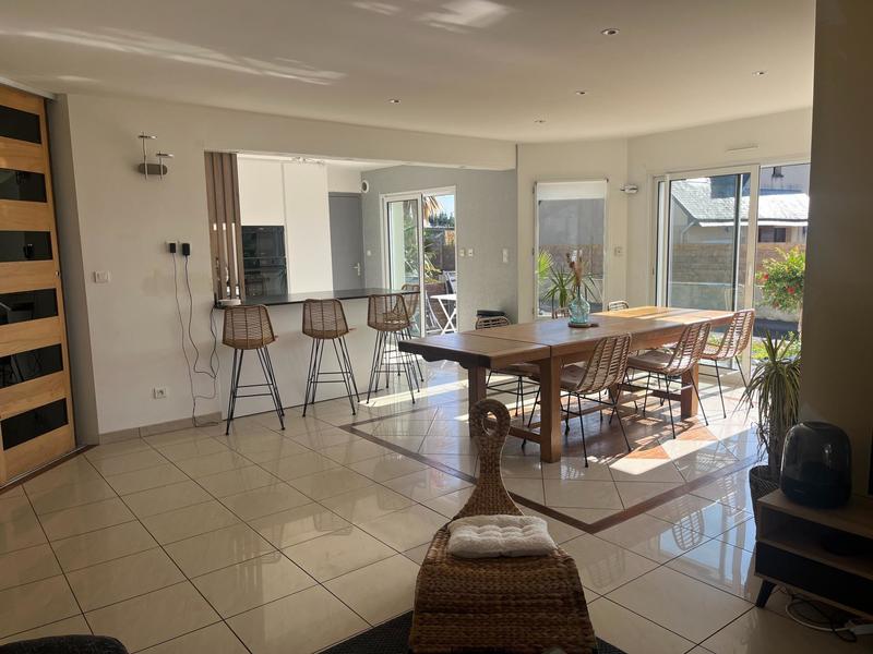 Maison - 142 m² - 7 pièces