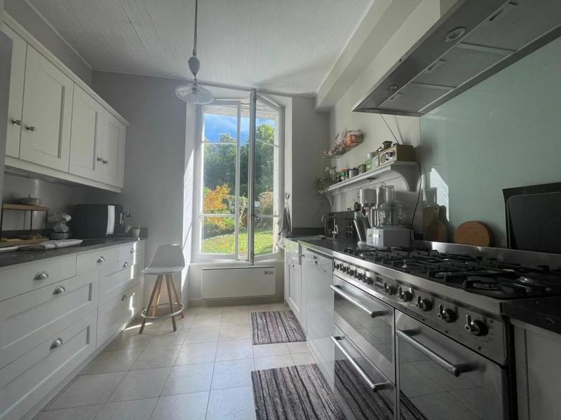 Propriété - 136 m² - 5 pièces