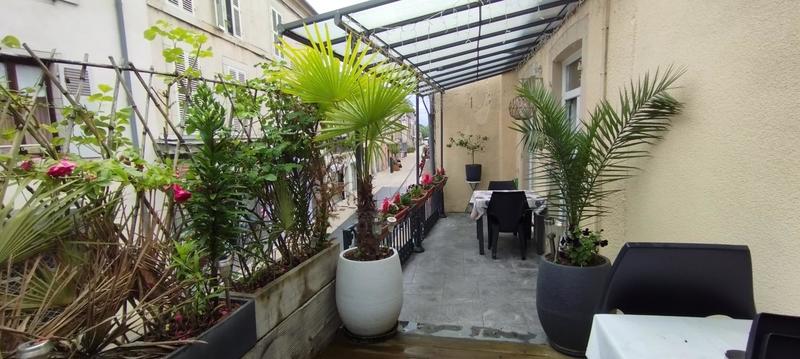 Appartement - 100 m² - 5 pièces