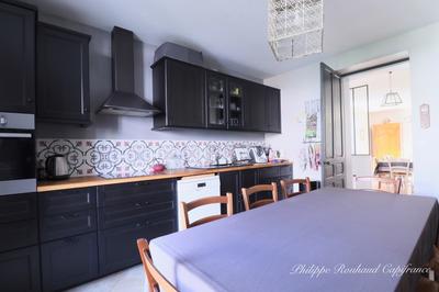 Maison de maîtres - 255 m² - 17 pièces