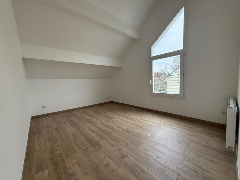 Pavillon - 153 m² - 8 pièces