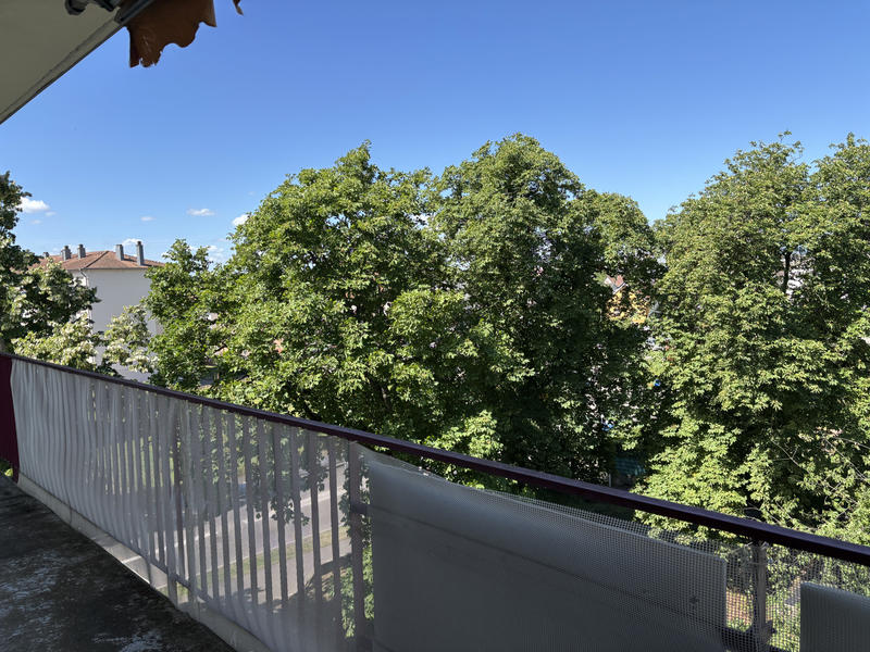 Appartement - 96 m² - 5 pièces