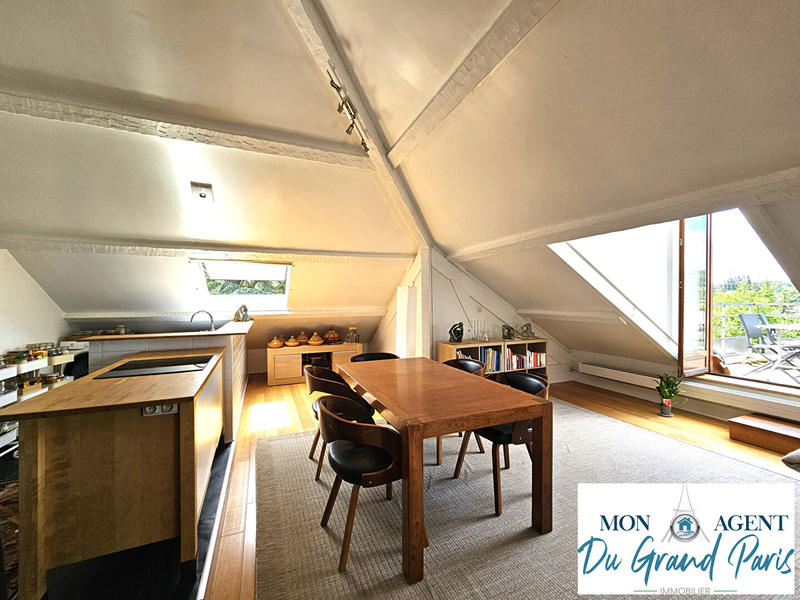 Appartement - 100 m² - 5 pièces