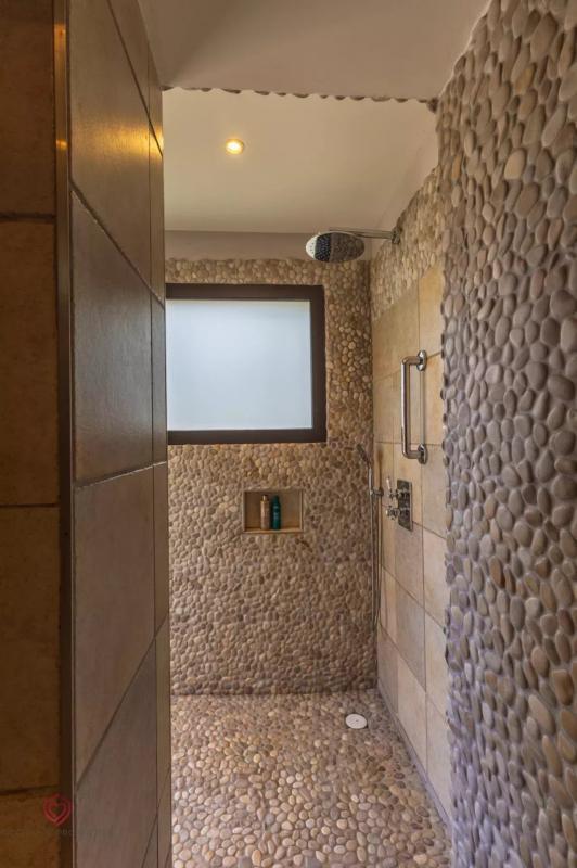 Propriété - 318 m² - 7 pièces