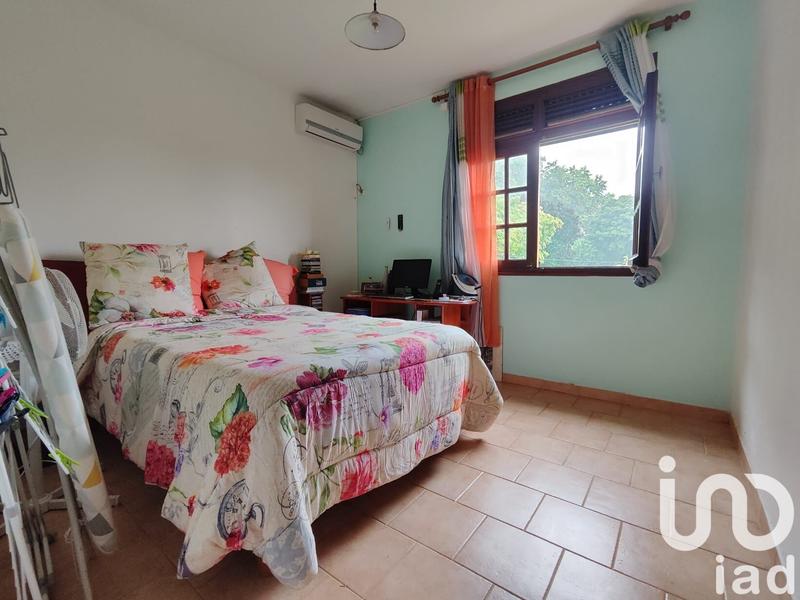 Maison - 241 m² - 8 pièces