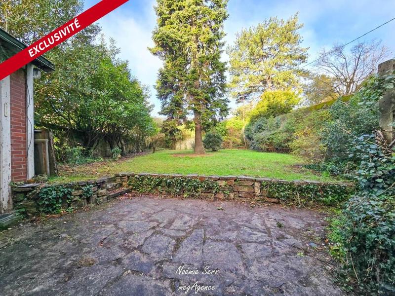 Maison - 223 m² - 11 pièces