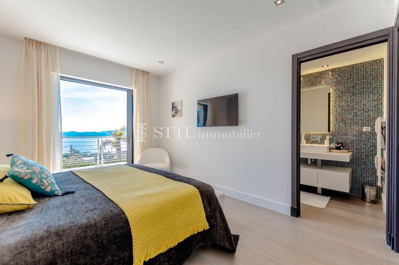 Villa - 310 m² - 7 pièces