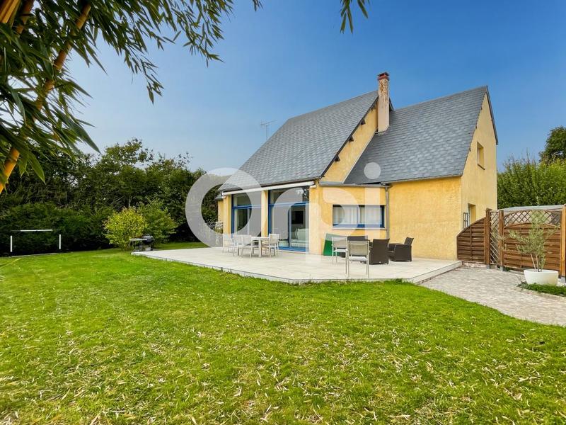 Maison - 260 m² - 9 pièces