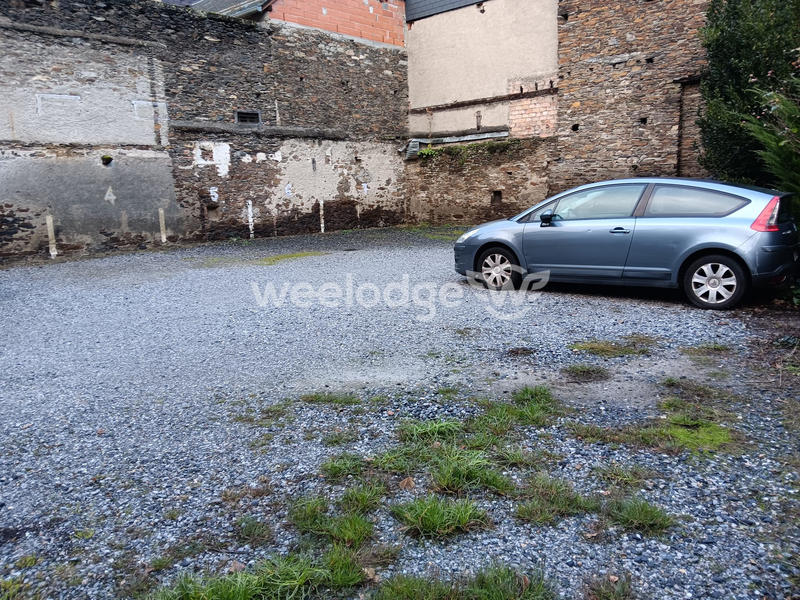 Local commercial - 906 m²