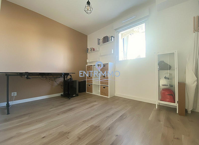 Appartement - 84 m² - 4 pièces