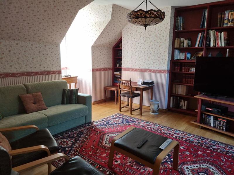 Maison - 161 m² - 7 pièces