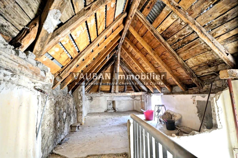 Maison - 400 m² - 20 pièces