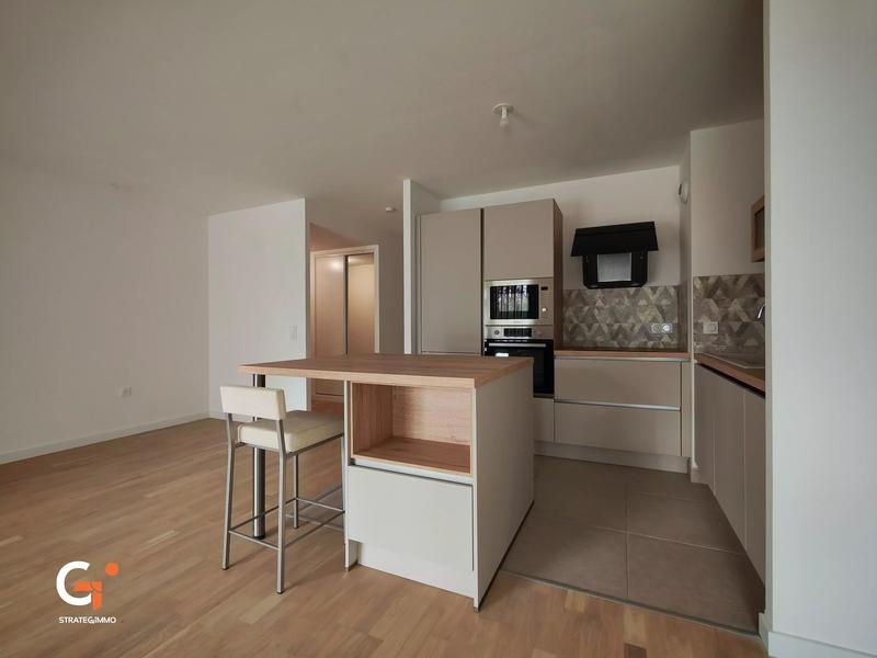 Appartement - 81 m² - 3 pièces