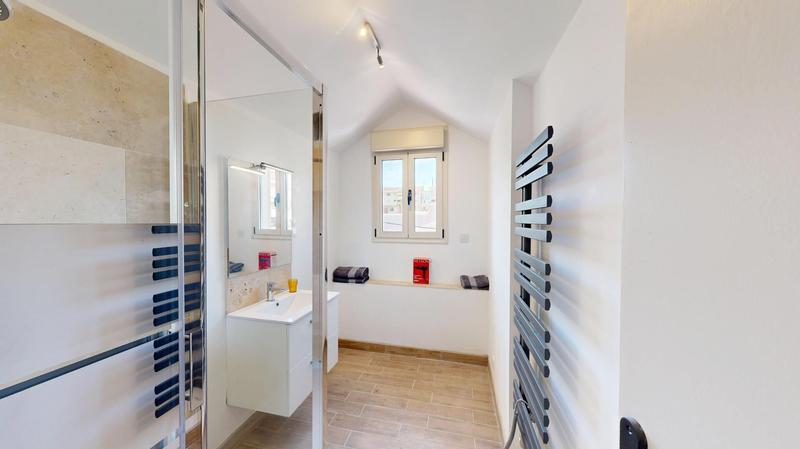 Appartement - 132 m² - 5 pièces