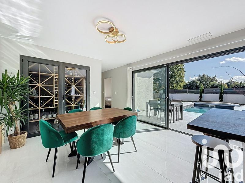 Maison - 140 m² - 5 pièces