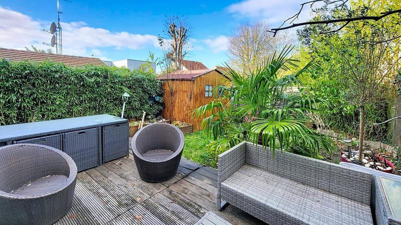 Maison - 96 m² - 5 pièces