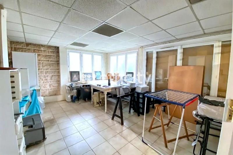 Pavillon - 310 m² - 12 pièces