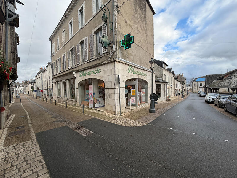 Local d'activité / Entrepôt - 168 m²
