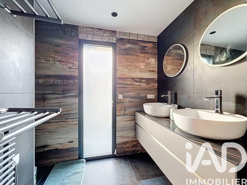 Maison - 143 m² - 6 pièces