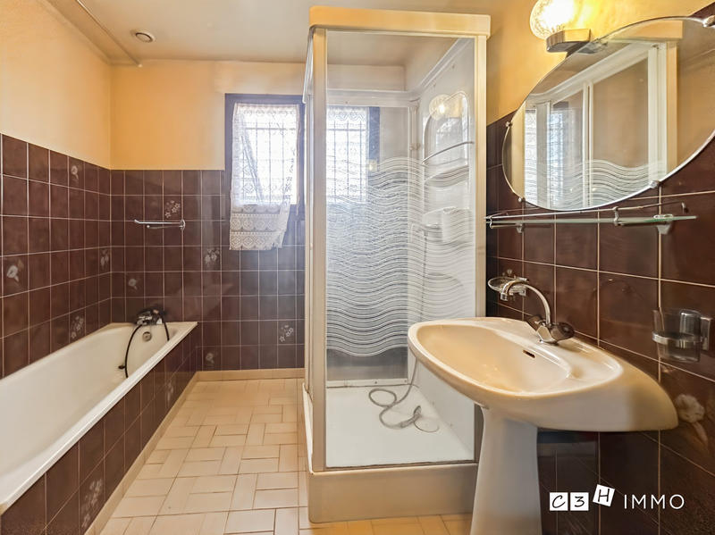 Maison - 100 m² - 4 pièces