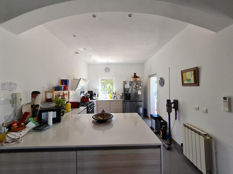 Maison - 235 m² - 7 pièces