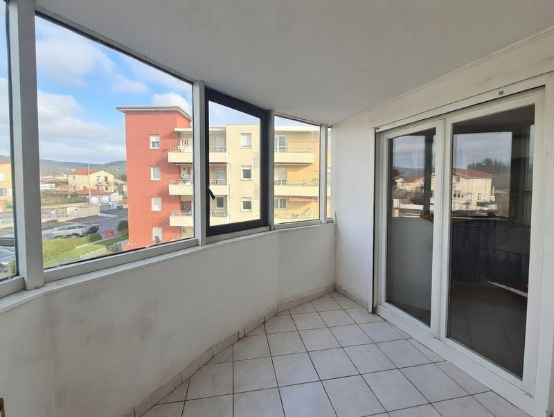 Appartement - 85 m² - 3 pièces