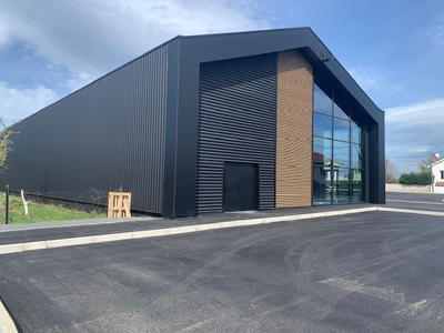 Local commercial - 220 m²