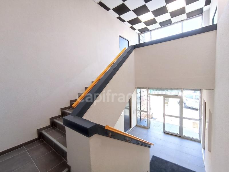 Bureau - 300 m² - 12 pièces