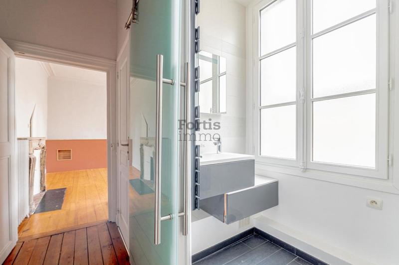 Appartement - 86 m² - 4 pièces