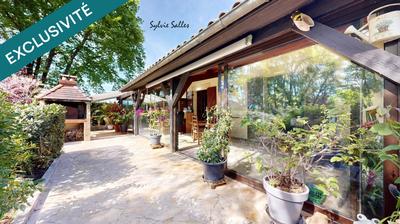 Maison - 162 m² - 6 pièces