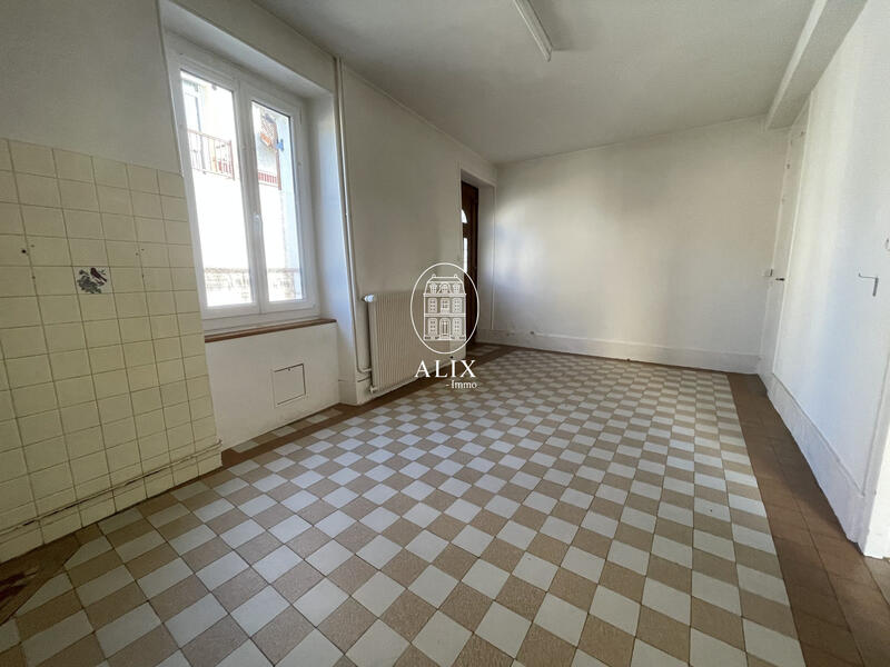 Maison ancienne - 85 m² - 5 pièces