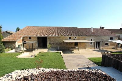 Propriété - 221 m² - 8 pièces