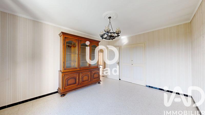 Maison - 220 m² - 7 pièces