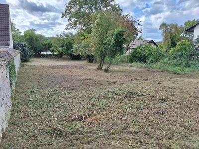 Terrain constructible - 854 m²